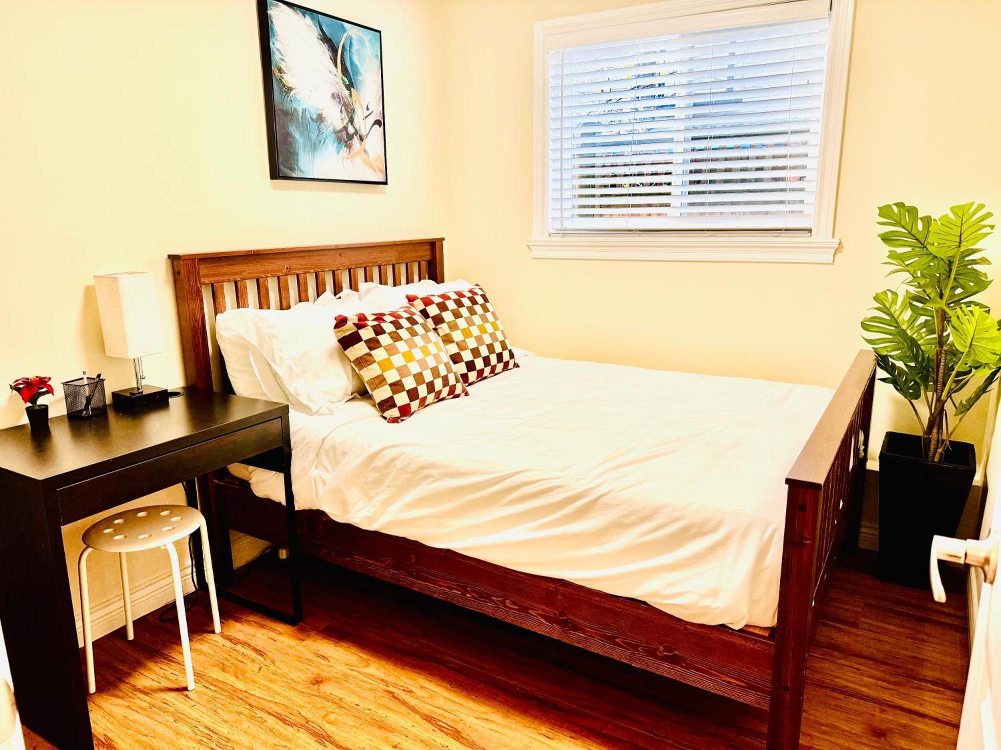 Cozy 2 Beds Spacious Rooms,Close To Transit Vancouver Exterior photo